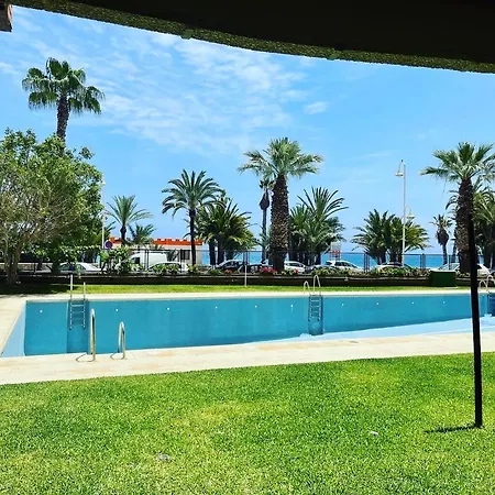 Playa Y Piscina Intiyan Pondos Almunecar